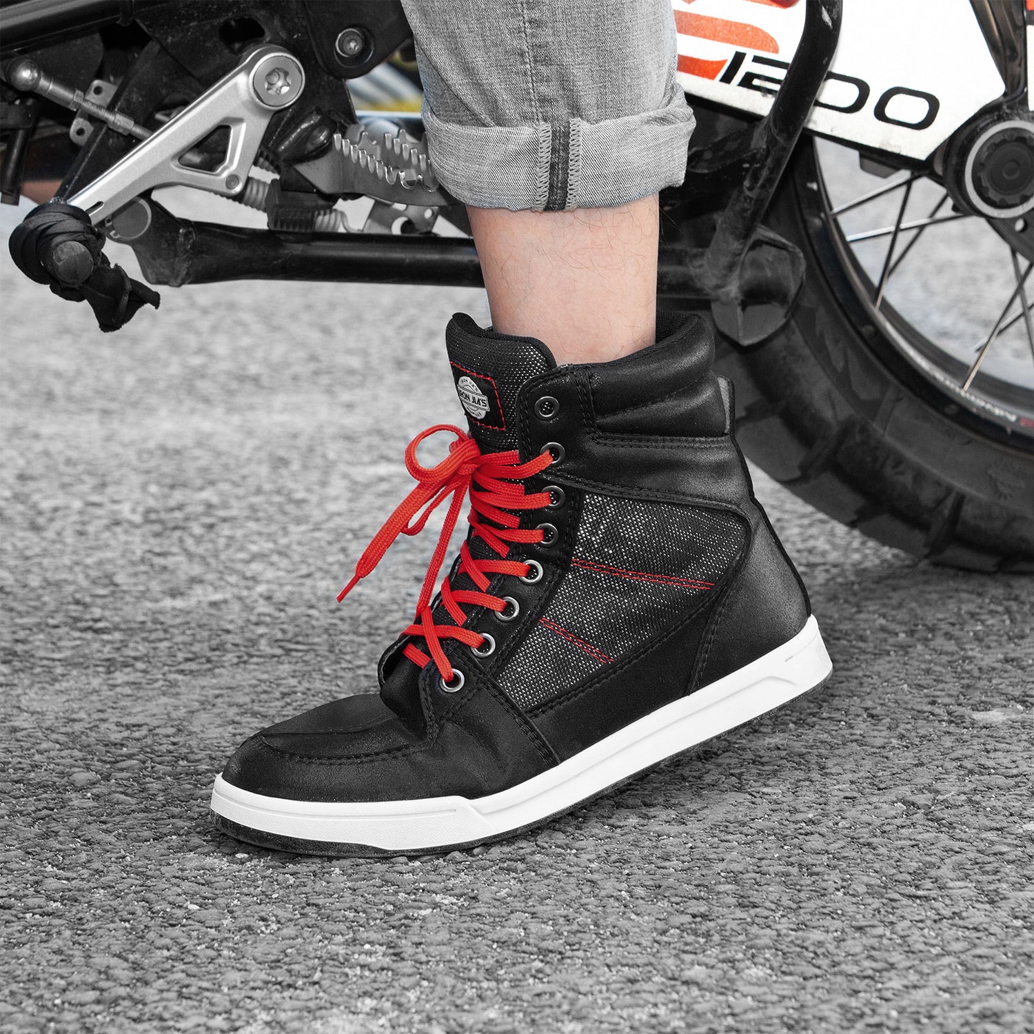 IRON JIA'S Motorcycle Shoes For Men Anti-slip Reflective Motorbike Boots  Street Moto Riding Shoes Wear Resistant Motocross Boots