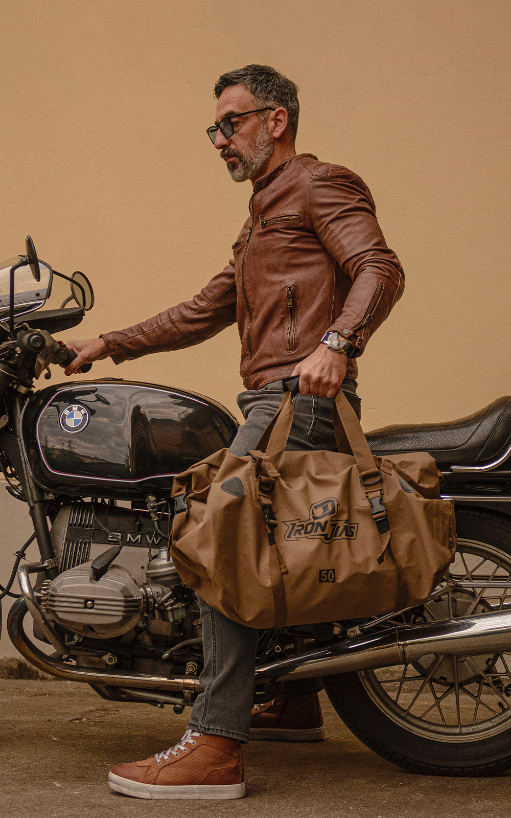 Motorcycle bag in waxed suede online