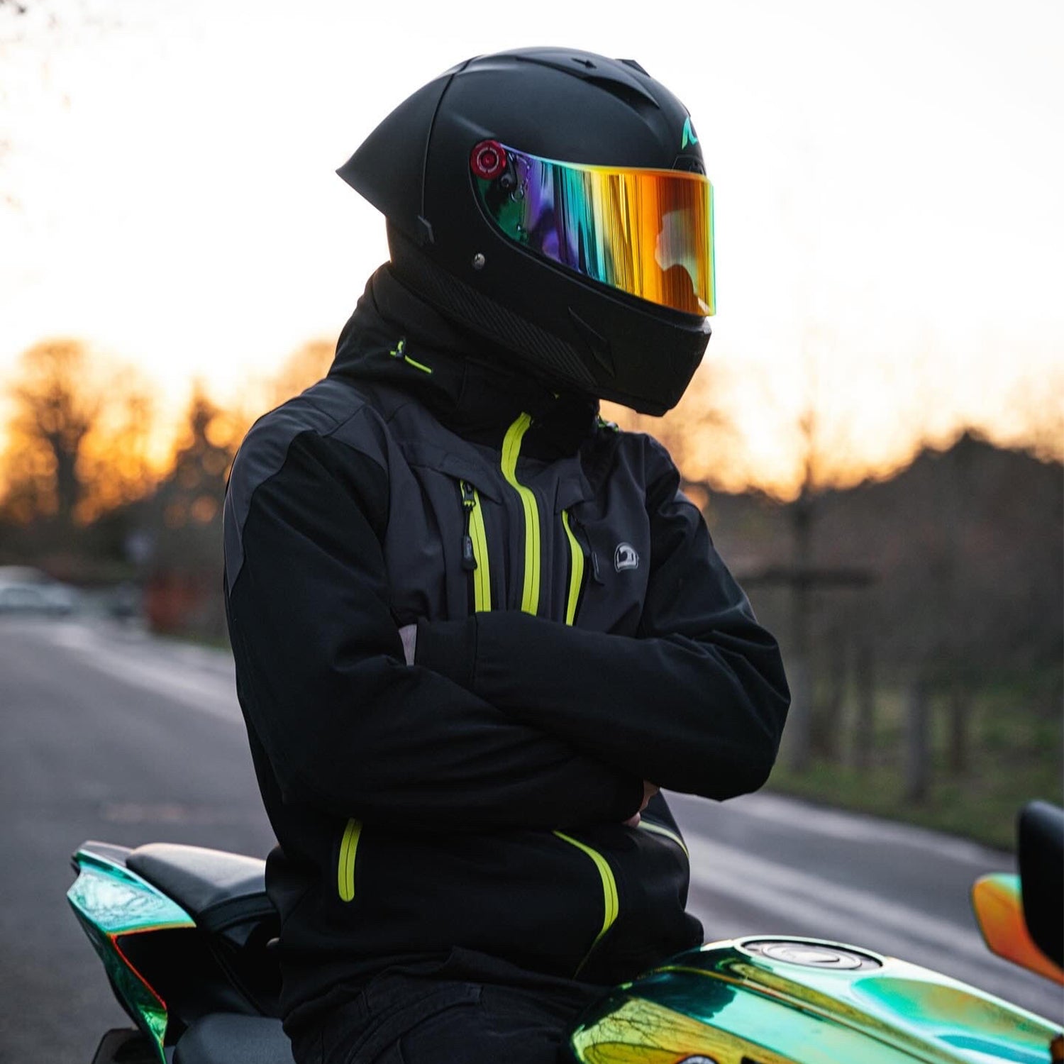 Armored motorcycle protective jacket