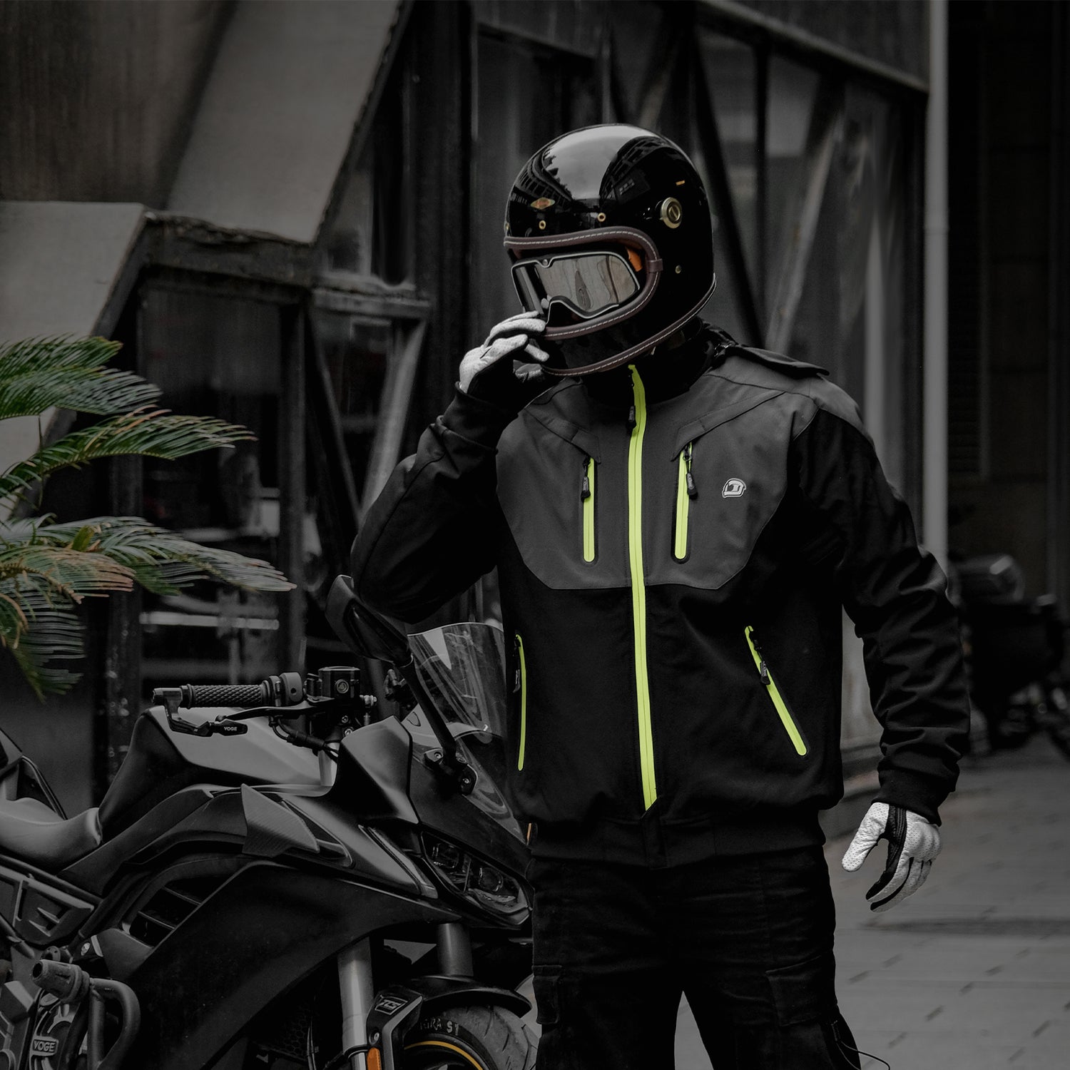 Armored motorcycle protective jacket