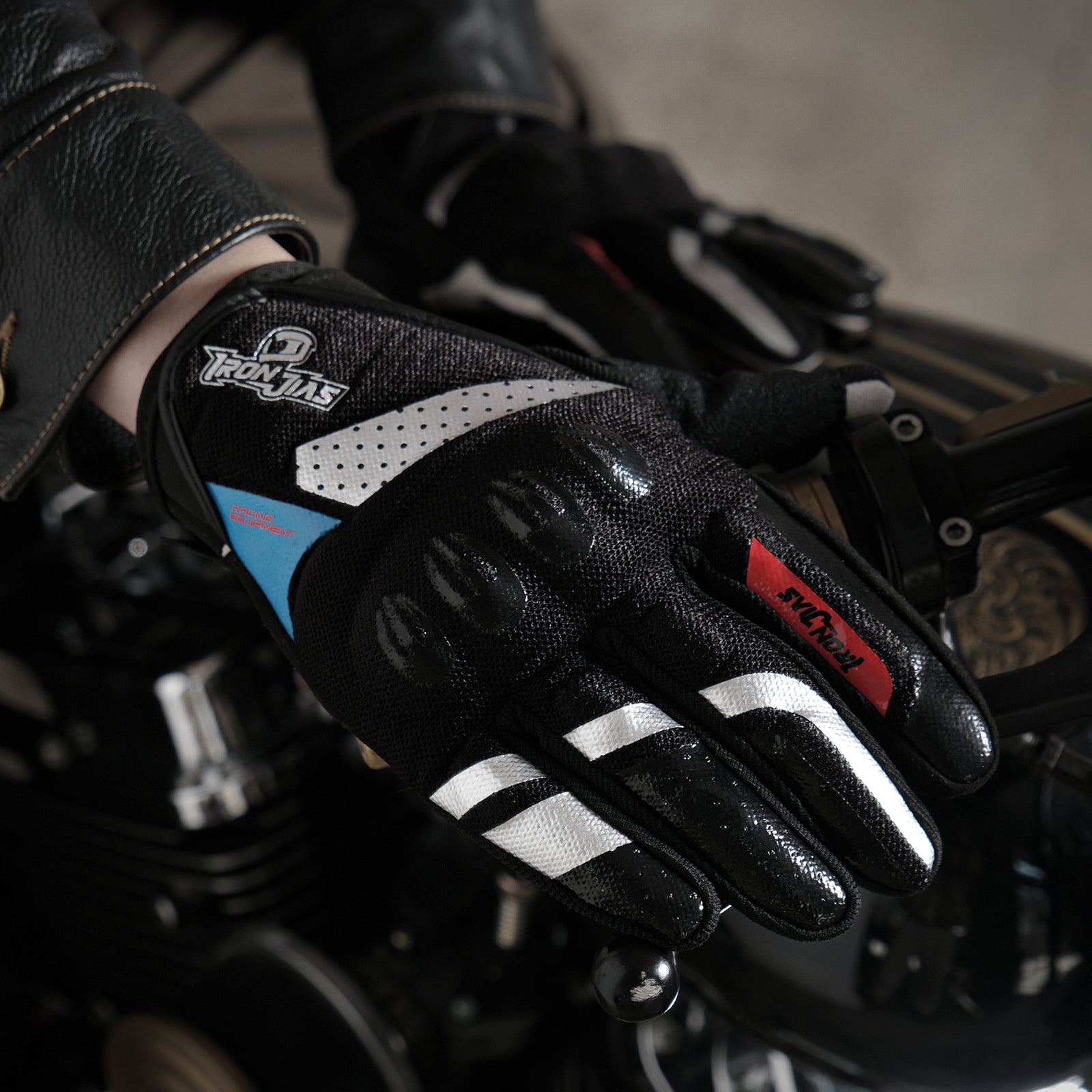IRONJIAS Breathable Summer Motorcycle Protective Gloves